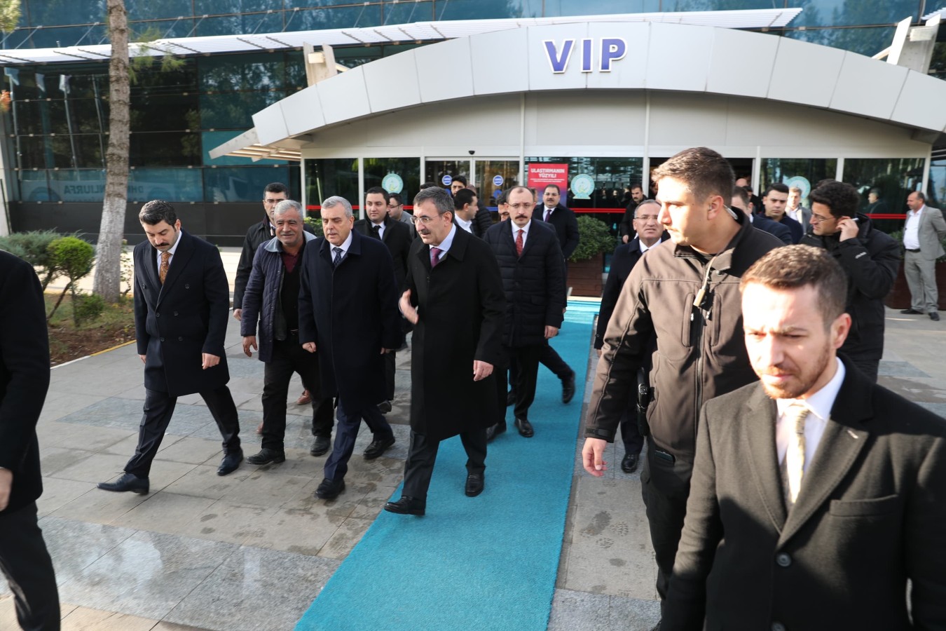 Cevdet Yılmaz ve milletvekilleri Halil Özcan’ın cenazesi için Urfa’da